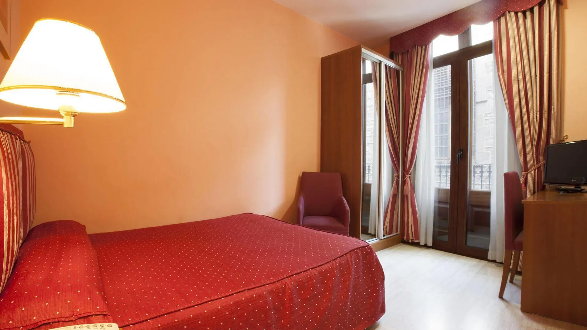 Alba Hotel Барселона